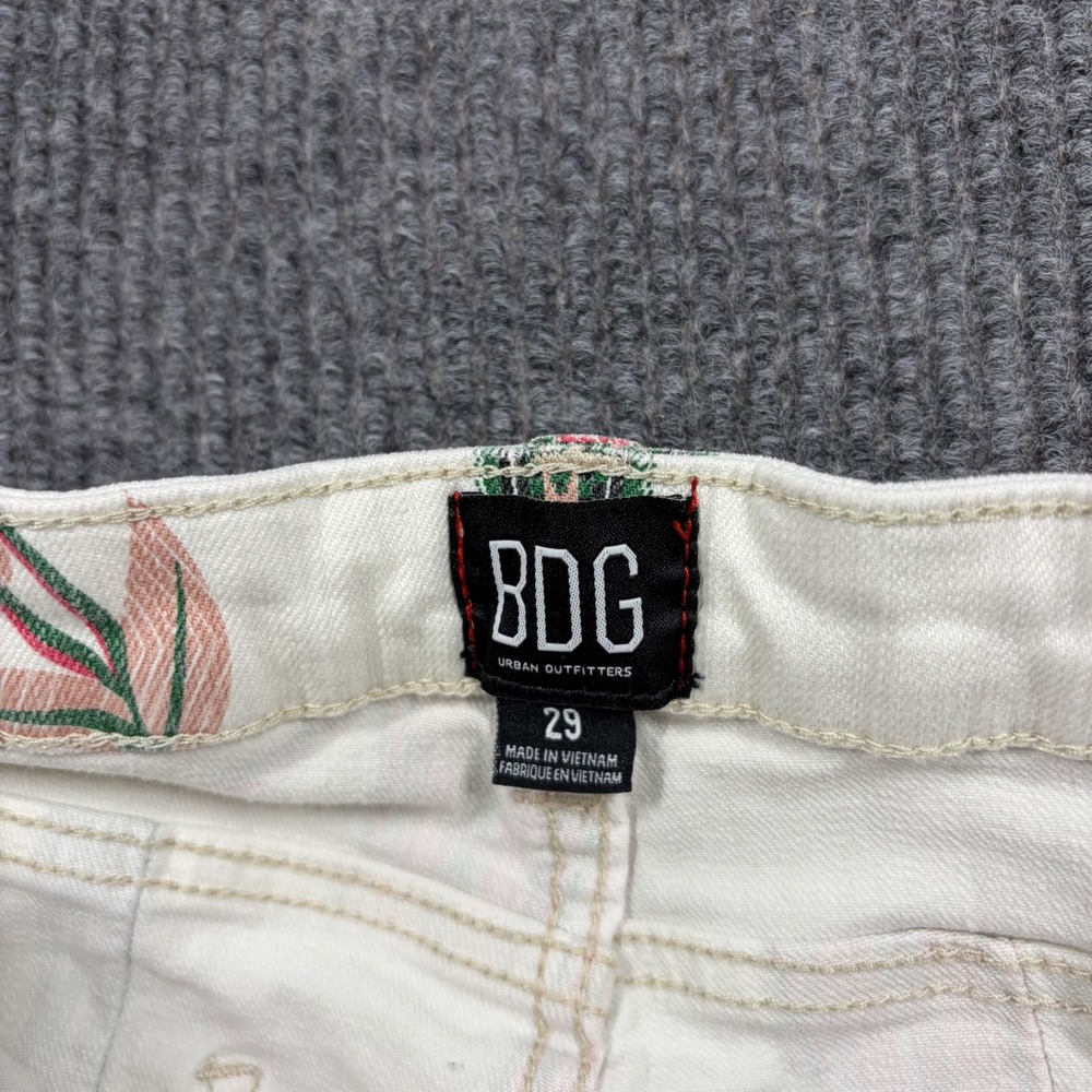 BDG Urban Outfitters Jeans Womens 29 Floral Striped Flare White Pink Green - Picture 2 of 9